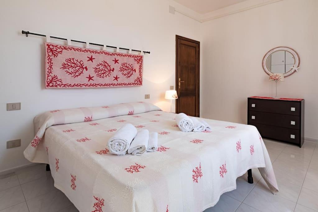La Lampara - Casa Panoramica 4 Km Dalla Pelosa สตินติโน ภายนอก รูปภาพ