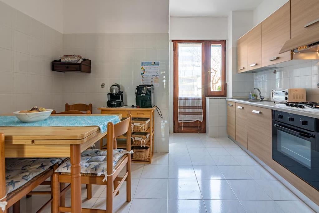 La Lampara - Casa Panoramica 4 Km Dalla Pelosa สตินติโน ภายนอก รูปภาพ