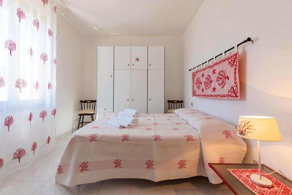 La Lampara - Casa Panoramica 4 Km Dalla Pelosa สตินติโน ภายนอก รูปภาพ